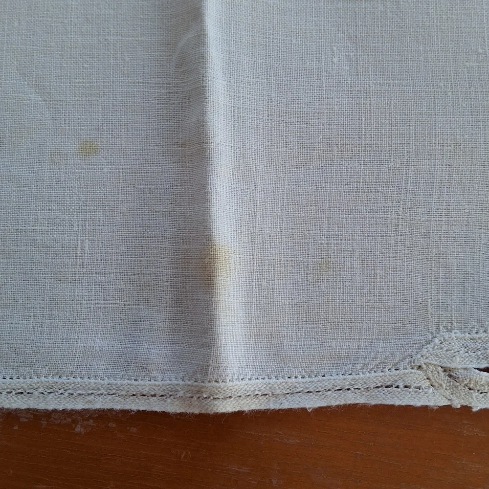 Irish Linens - Picture 6 of 12